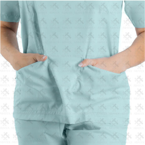 uniforme clinico mujer blusa verde bolsillos