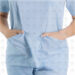 uniforme clinico mujer blusa celeste bolsillos