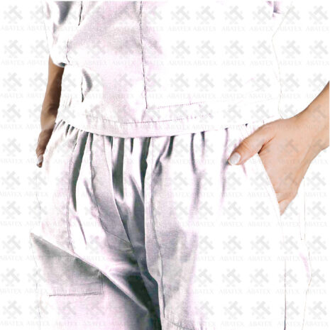 uniforme clinico mujer frente pantalon blanco